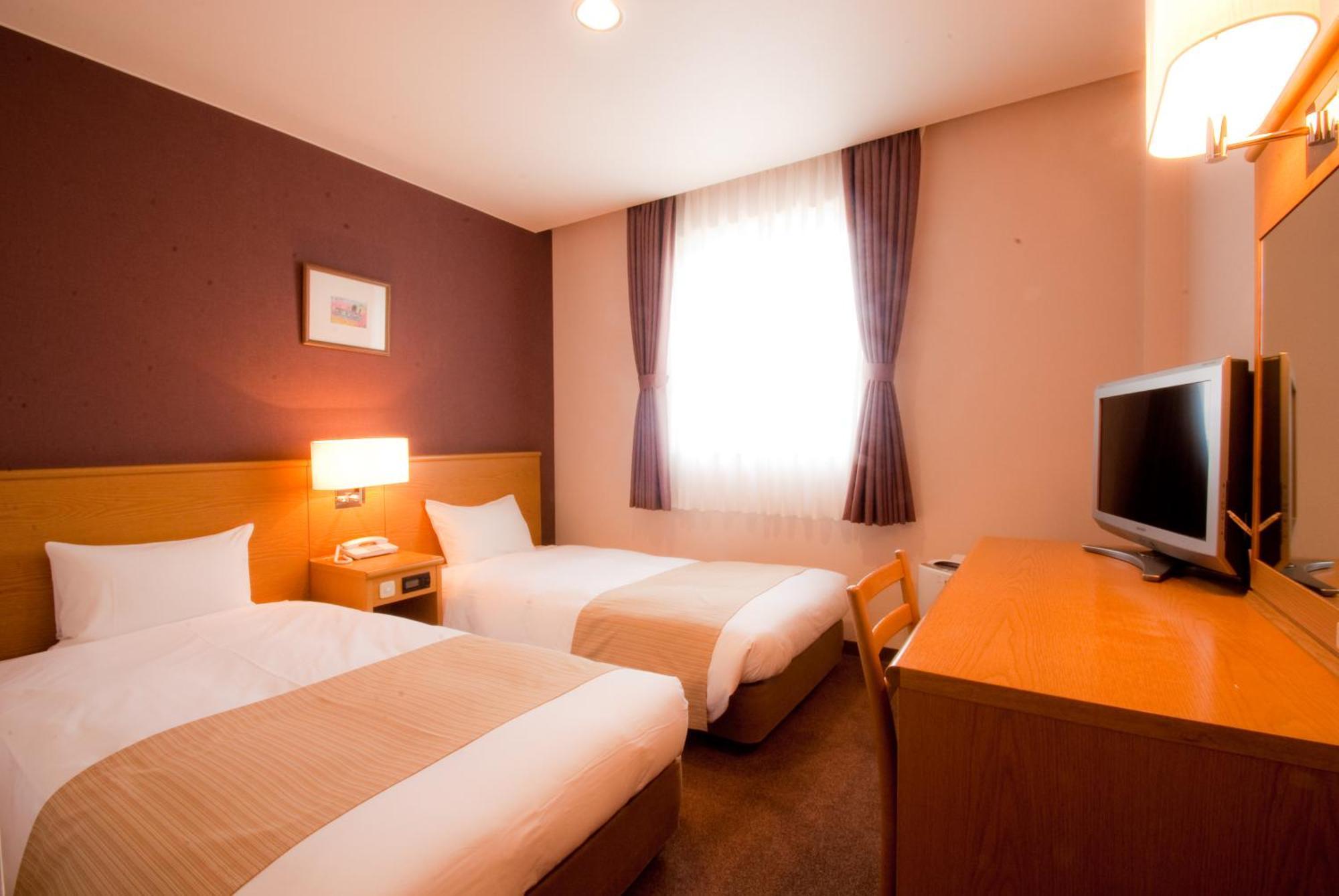 Hotel Folkloro Takahata Kamer foto