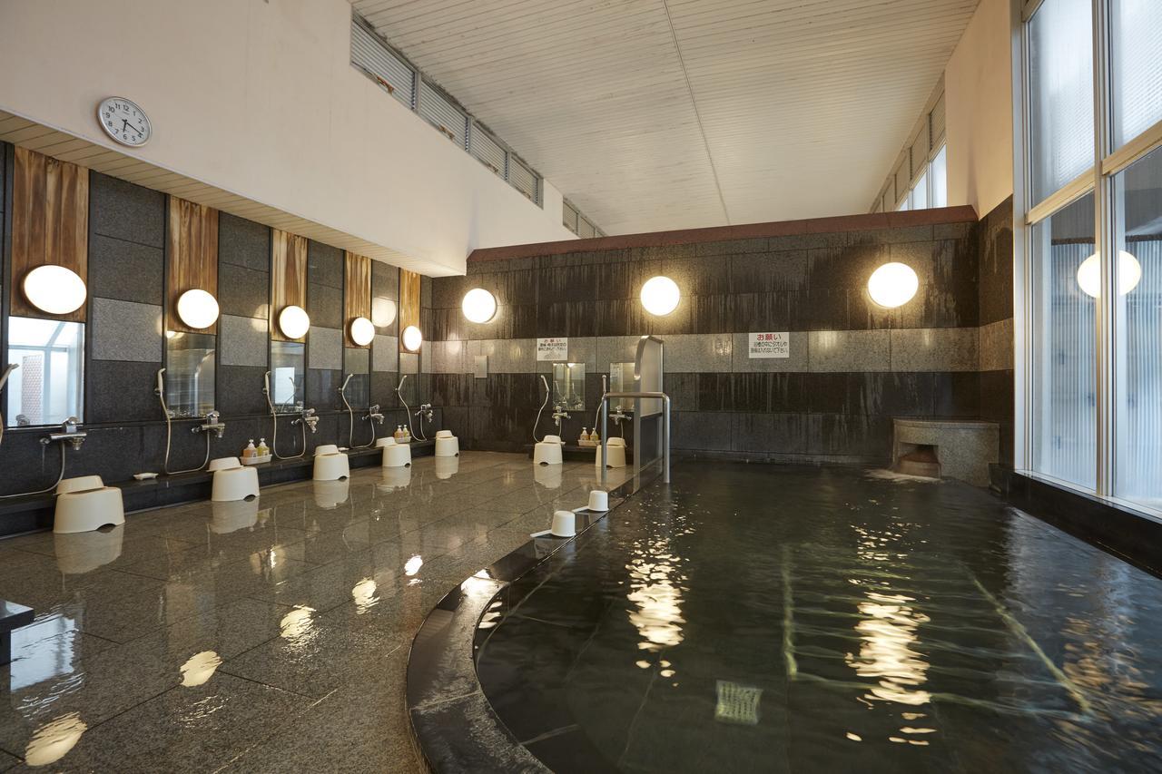 Hotel Folkloro Takahata Buitenkant foto