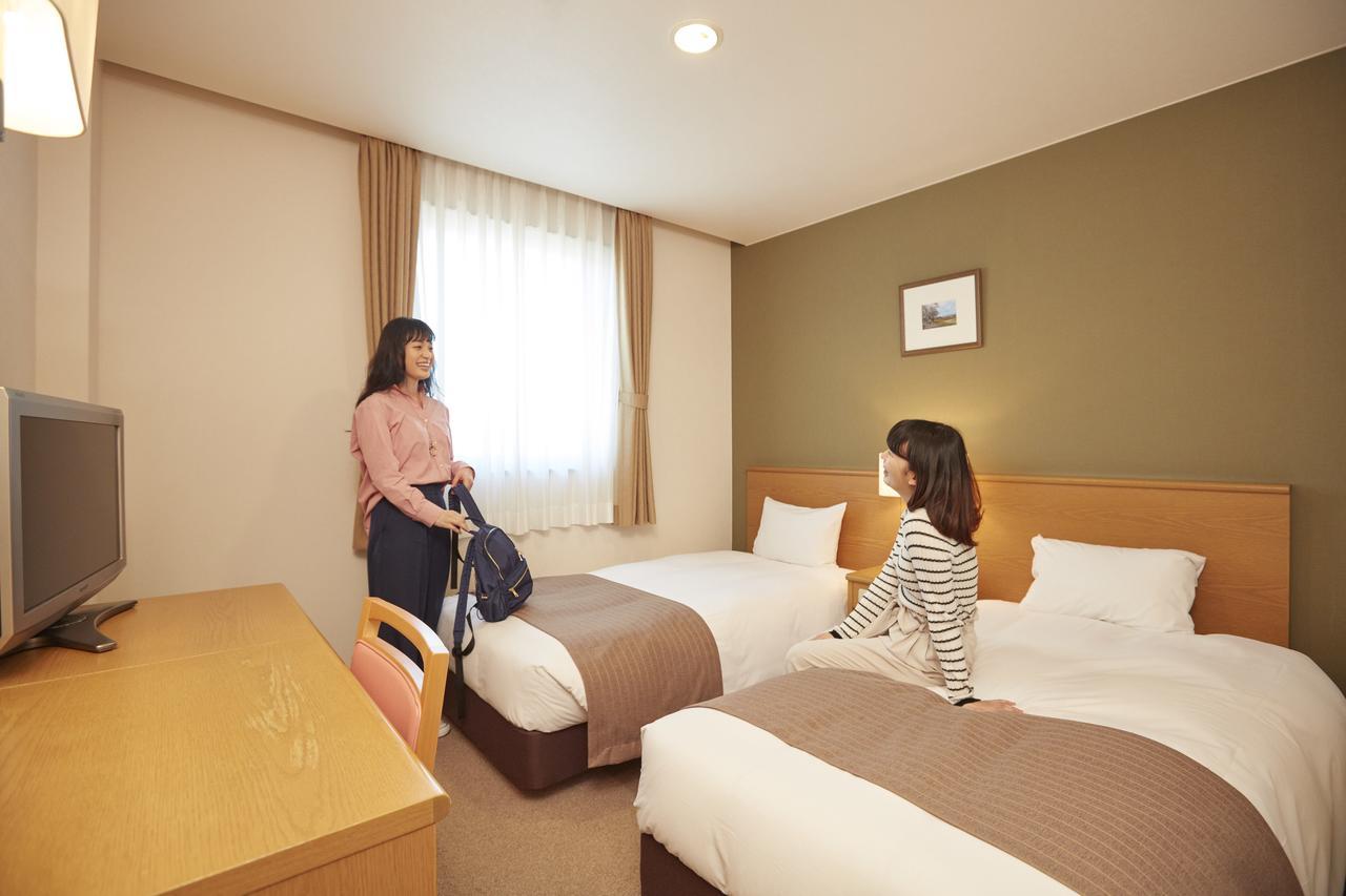 Hotel Folkloro Takahata Buitenkant foto